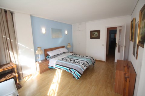 Huoneisto myytävänä Rincon De Loix, Alicante, Espanja, 4 makuuhuonetta,  No. 50702 - kuva 11