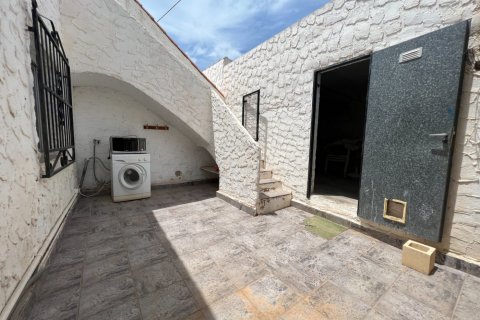 Kaupunkipientalo myytävänä L'Alfàs del Pi, Alicante, Espanja, 3 makuuhuonetta, 350 m2 No. 50700 - kuva 15