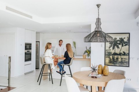 Huvila myytävänä Benalmadena, Malaga, Espanja, 4 makuuhuonetta, 365 m2 No. 53367 - kuva 17