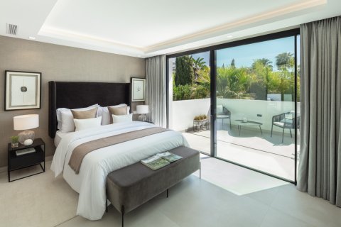 Huvila myytävänä Marbella Golden Mile, Malaga, Espanja, 5 makuuhuonetta, 510 m2 No. 53503 - kuva 5