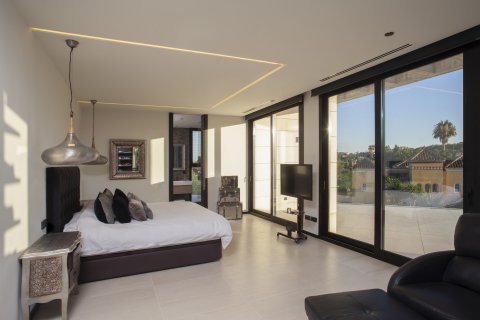 Huvila myytävänä Nueva Andalucia, Malaga, Espanja, 7 makuuhuonetta, 1090 m2 No. 53517 - kuva 18