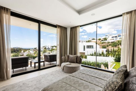 Huvila myytävänä La Alqueria-El Paraíso, Malaga, Espanja, 5 makuuhuonetta, 862 m2 No. 53380 - kuva 11