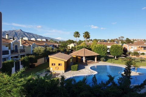 Kaupunkipientalo myytävänä Guadalmina, Malaga, Espanja, 4 makuuhuonetta, 349 m2 No. 53434 - kuva 12