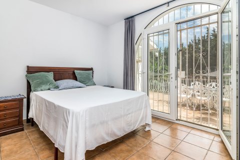 Huvila myytävänä Estepona, Malaga, Espanja, 4 makuuhuonetta, 313 m2 No. 53533 - kuva 25