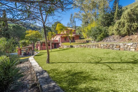 Huvila myytävänä Benahavis, Malaga, Espanja, 5 makuuhuonetta, 552 m2 No. 53530 - kuva 3