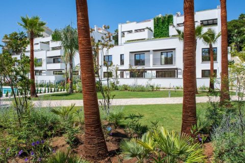 Kattohuoneisto myytävänä Lomas De Marbella, Malaga, Espanja, 3 makuuhuonetta, 205 m2 No. 53473 - kuva 11