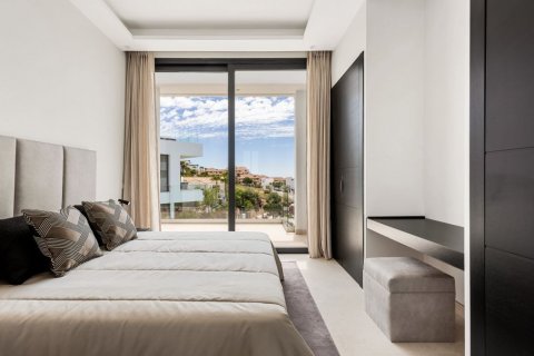 Huvila myytävänä La Alqueria-El Paraíso, Malaga, Espanja, 5 makuuhuonetta, 862 m2 No. 53380 - kuva 6