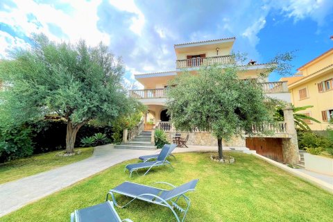 Huvila myytävänä Port D'alcudia, Mallorca, Espanja, 6 makuuhuonetta, 343 m2 No. 53190 - kuva 1