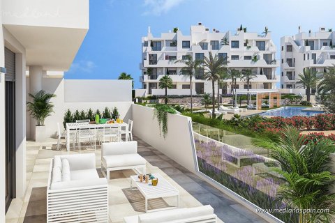 Huoneisto myytävänä Los Alcazares, Murcia, Espanja, 2 makuuhuonetta, 64 m2 No. 52849 - kuva 2