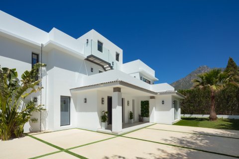 Huvila myytävänä Marbella Golden Mile, Malaga, Espanja, 5 makuuhuonetta, 510 m2 No. 53503 - kuva 13