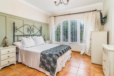 Huvila myytävänä Estepona, Malaga, Espanja, 4 makuuhuonetta, 313 m2 No. 53533 - kuva 18