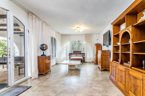 Huvila myytävänä Estepona, Malaga, Espanja, 4 makuuhuonetta, 313 m2 No. 53533 - kuva 12