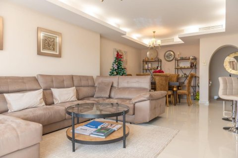 Huoneisto myytävänä Benahavis, Malaga, Espanja, 3 makuuhuonetta, 147 m2 No. 55418 - kuva 7