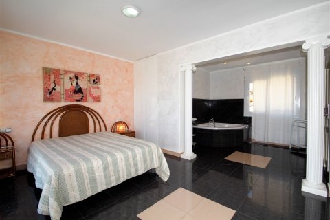 Huvila myytävänä Calpe, Alicante, Espanja, 3 makuuhuonetta, 179 m2 No. 54460 - kuva 13