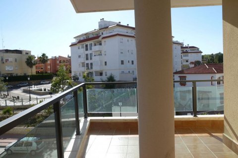 Huoneisto myytävänä San Luis de Sabinillas, Malaga, Espanja, 2 makuuhuonetta, 101 m2 No. 55437 - kuva 1