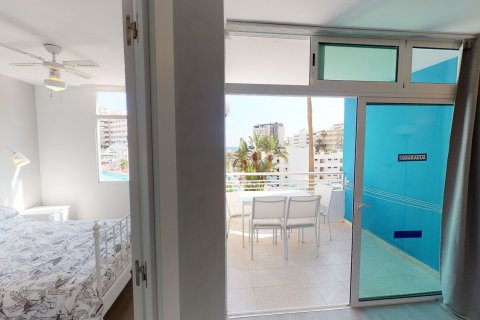 Huoneisto myytävänä San Bartolome De Tirajana, Gran Canaria, Espanja, 2 makuuhuonetta, 57 m2 No. 55221 - kuva 13