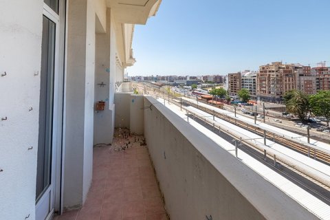 Huoneisto myytävänä Valencia, Espanja, 4 makuuhuonetta, 150 m2 No. 53892 - kuva 13