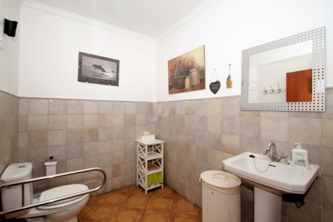 Huvila myytävänä Teulada, Alicante, Espanja, 5 makuuhuonetta, 409 m2 No. 54439 - kuva 12