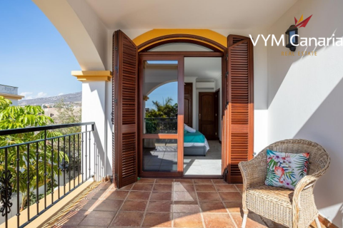 Huvila myytävänä Adeje, Tenerife, Espanja, 5 makuuhuonetta, 391 m2 No. 54885 - kuva 17