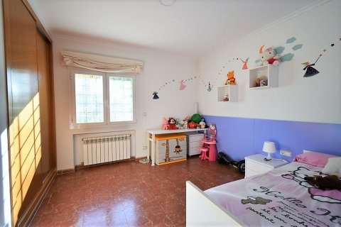 Huvila myytävänä L'Eliana, Valencia, Espanja, 4 makuuhuonetta, 500 m2 No. 53904 - kuva 11