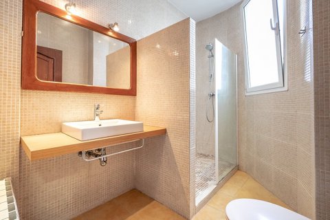 Huoneisto myytävänä Valencia, Espanja, 4 makuuhuonetta, 150 m2 No. 53892 - kuva 19