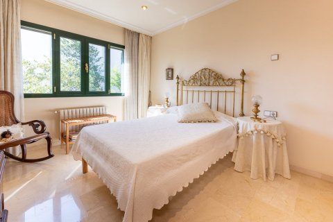 Huvila myytävänä Palma de Majorca, Mallorca, Espanja, 4 makuuhuonetta, 490 m2 No. 54122 - kuva 13