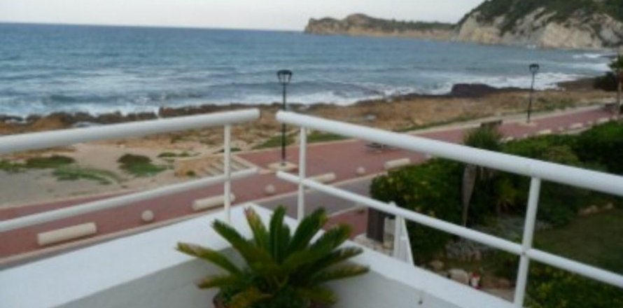 Huvila Javea, Alicante, Espanja 6 makuuhuonetta, 400 m2 No. 54287