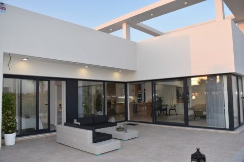 Huvila myytävänä Benijofar, Alicante, Espanja, 3 makuuhuonetta, 120 m2 No. 56140 - kuva 4