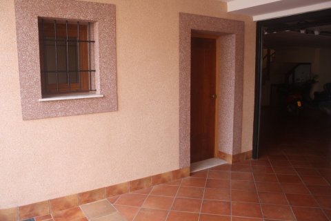 Kaupunkipientalo myytävänä Los Altos, Alicante, Espanja, 2 makuuhuonetta, 225 m2 No. 56185 - kuva 3