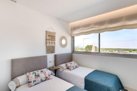 Huoneisto myytävänä Los Balcones, Alicante, Espanja, 2 makuuhuonetta, 84 m2 No. 56196 - kuva 17