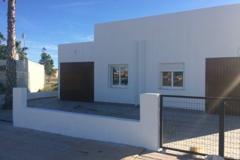 Kaupunkipientalo myytävänä Los Alcazares, Murcia, Espanja, 2 makuuhuonetta, 74 m2 No. 56176 - kuva 2