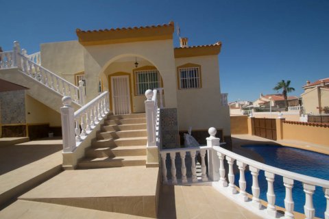 Huvila myytävänä Ciudad Quesada, Alicante, Espanja, 3 makuuhuonetta, 85 m2 No. 58358 - kuva 1