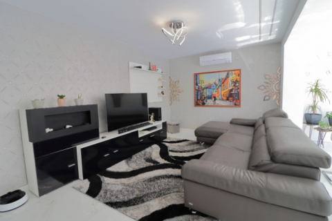 Huvila myytävänä Torrevieja, Alicante, Espanja, 4 makuuhuonetta, 175 m2 No. 58680 - kuva 5