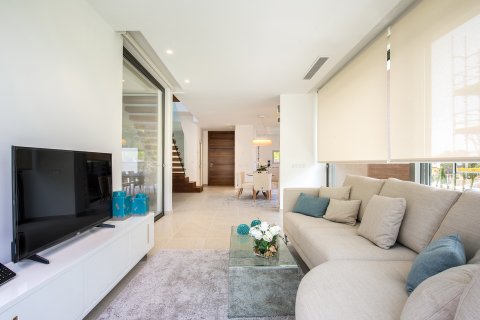 Huvila myytävänä Benidorm, Alicante, Espanja, 4 makuuhuonetta, 215 m2 No. 57989 - kuva 3