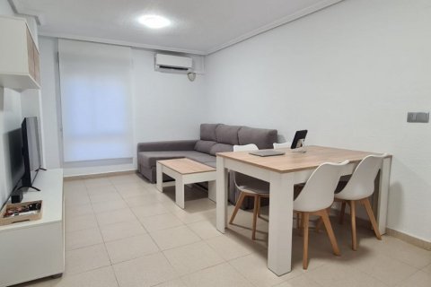 Huoneisto myytävänä Alicante, Espanja, 3 makuuhuonetta, 85 m2 No. 58914 - kuva 3