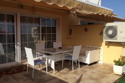 Kaupunkipientalo myytävänä La Nucia, Alicante, Espanja, 3 makuuhuonetta, 140 m2 No. 58641 - kuva 4