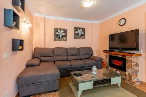 Huoneisto myytävänä Santa Cruz de Tenerife, Tenerife, Espanja, 3 makuuhuonetta, 85 m2 No. 58482 - kuva 4