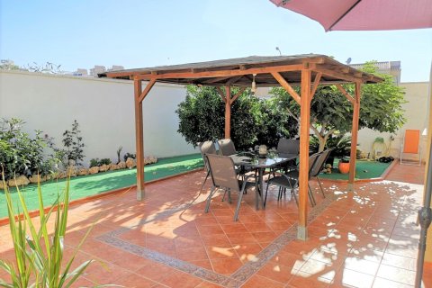 Huvila myytävänä Torrevieja, Alicante, Espanja, 4 makuuhuonetta, 130 m2 No. 58404 - kuva 1