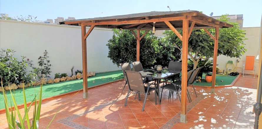 Huvila Torrevieja, Alicante, Espanja 4 makuuhuonetta, 130 m2 No. 58404