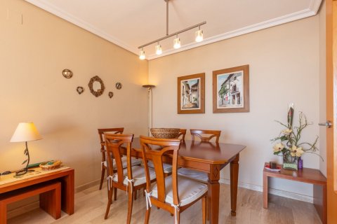 Huoneisto myytävänä Benidorm, Alicante, Espanja, 2 makuuhuonetta, 74 m2 No. 58418 - kuva 10