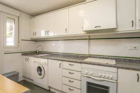 Kaupunkipientalo myytävänä Campoamor, Alicante, Espanja, 3 makuuhuonetta, 96 m2 No. 59436 - kuva 10