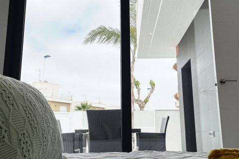 Huvila myytävänä San Pedro del Pinatar, Murcia, Espanja, 3 makuuhuonetta, 110 m2 No. 58721 - kuva 4