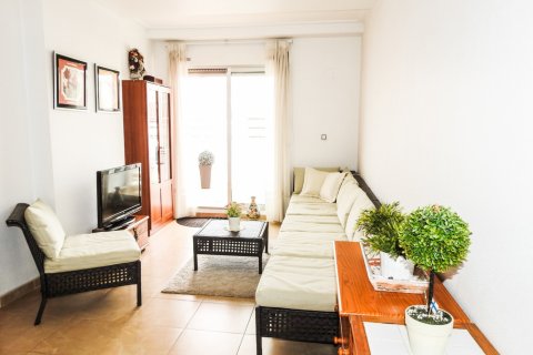 Huoneisto myytävänä Torrevieja, Alicante, Espanja, 3 makuuhuonetta, 75 m2 No. 58624 - kuva 9