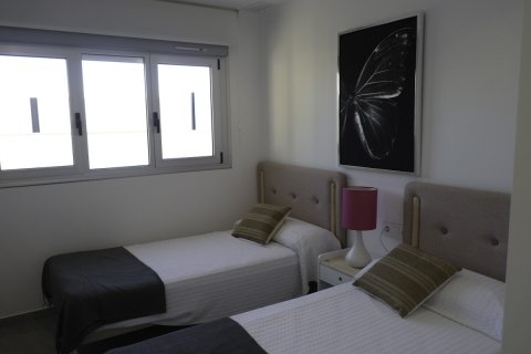 Bungalowi myytävänä Pilar de la Horadada, Alicante, Espanja, 2 makuuhuonetta, 73 m2 No. 58985 - kuva 10