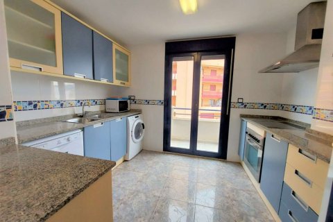 Kaupunkipientalo myytävänä Calpe, Alicante, Espanja, 3 makuuhuonetta, 157 m2 No. 59445 - kuva 9