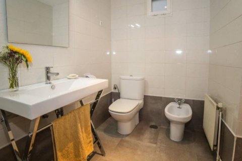 Huoneisto myytävänä Alicante, Espanja, 3 makuuhuonetta, 130 m2 No. 58277 - kuva 7