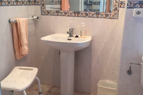 Huoneisto myytävänä Benidorm, Alicante, Espanja, 3 makuuhuonetta, 100 m2 No. 58833 - kuva 9