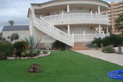 Huvila myytävänä La Manga del Mar Menor, Murcia, Espanja, 6 makuuhuonetta, 600 m2 No. 58692 - kuva 10