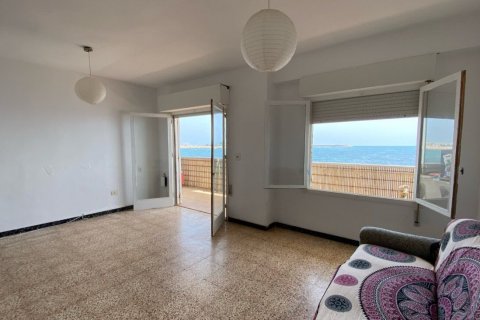 Huoneisto myytävänä Torrevieja, Alicante, Espanja, 4 makuuhuonetta, 110 m2 No. 58956 - kuva 5