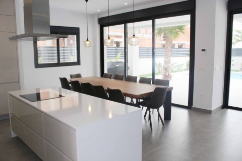 Huvila myytävänä La Marina, Alicante, Espanja, 4 makuuhuonetta, 436 m2 No. 58137 - kuva 10